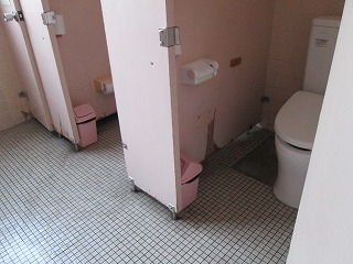 トイレ (1).jpg